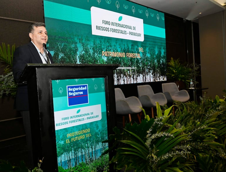 El foro contó con la participación del presidente de la FEPAMA, Diego Puente.