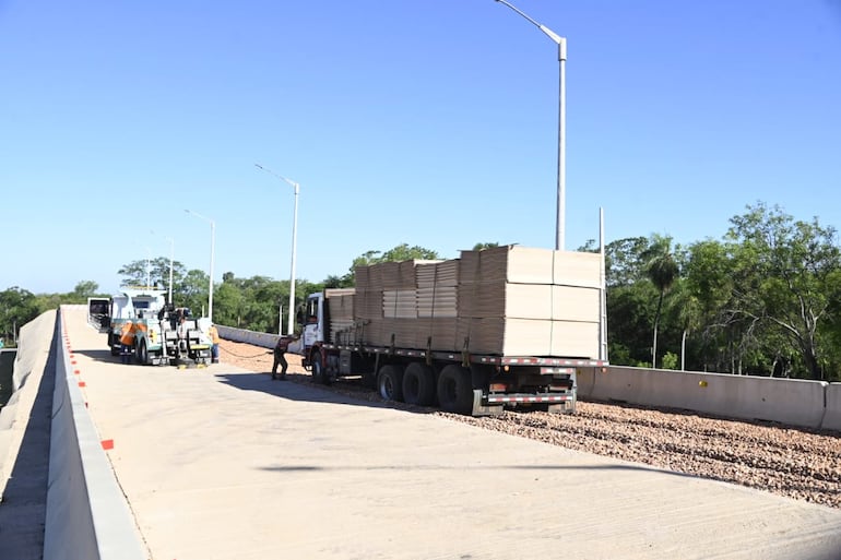 Vídeo: camión usa rampa de emergencia en Pedrozo y evita accidente entre peregrinos