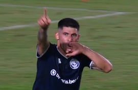 El paraguayo José Florentín, jugador de Independiente Rivadavia, celebra un gol en el partido frente a Barracas Central por la fecha 10 del torneo Apertura 2026 de la Liga Profesional de Argentina.