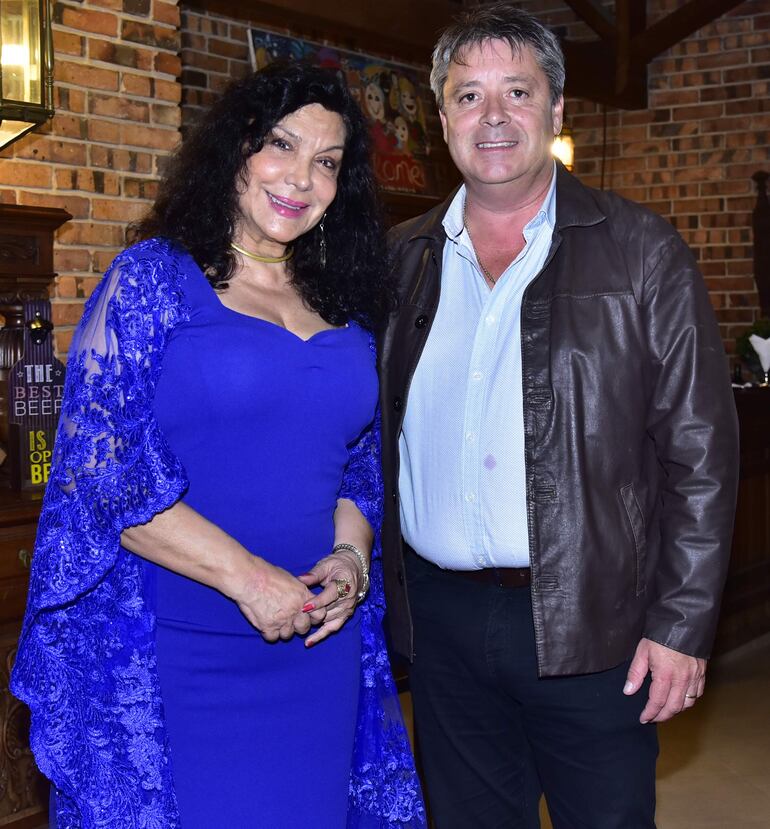 Gloria del Paraguay y Carlos María López.
