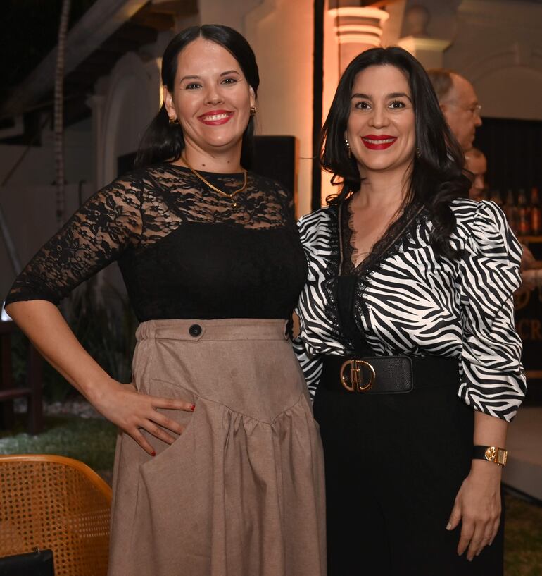 Patricia Paredes y Cynthia Vargas.