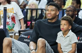 Giannis Antetokounmpo, nuevo jugador de Miami Heat.
