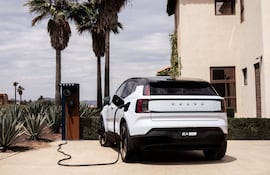 La electromovilidad fue el eje del crecimiento de Volvo, que lideró con sus vehículos 100% eléctricos tanto en el segmento premium como en el masivo.