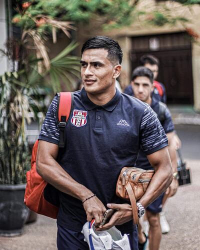 Pablo Adorno se incorporó ayer al plantel de Resistencia, que activa en el Deportivo Capiatá.