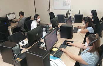 Rescinden a funcionarias del call center del Hospital General de Coronel Oviedo tras viralizarse video de maltrato a pacientes