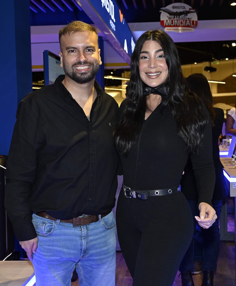 Marcelo Jara y Jessica Servín.