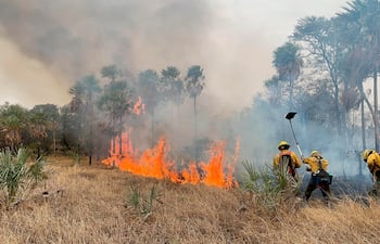 Imagen de archivo: un incendio en Fuerte Olimpo.