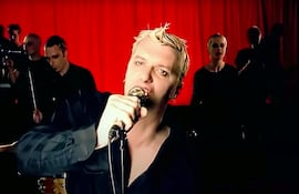 Tubthumping, la canción que convirtió a Chumbawamba en un fenómeno global. (Imagen: ChumbawambaVEVO vía YouTube)
