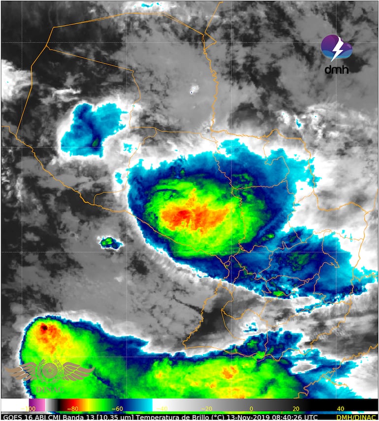 Sistema de tormentas que se genera en el territorio nacional en la mañana de este miércoles 13 de noviembre.