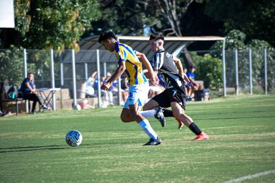 Los gumarelos derrotaron a Sportivo Luqueño y comparten la cima con Tacuary FBC