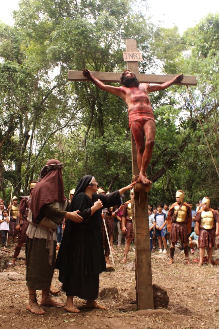 En cada puesta en escena se observa con gran realismo la flagelación de Jesús, momento que conmueve profundamente a los espectadores y refleja la entrega y el sacrificio de su pasión.
