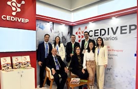 Directivos de Cedivep, empresa que nace en 1989 de la mano del Dr. Antonio Rodríguez (sentado).