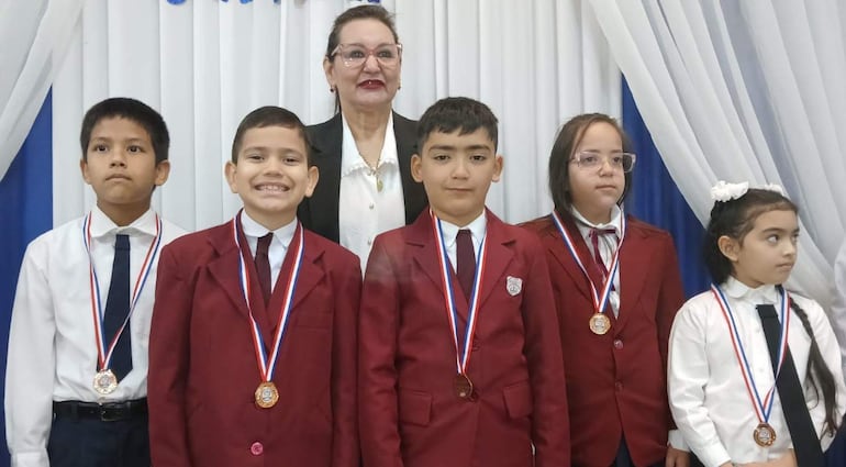 Premian a estudiantes destacados en las Olimpiadas de Matemática en Misiones