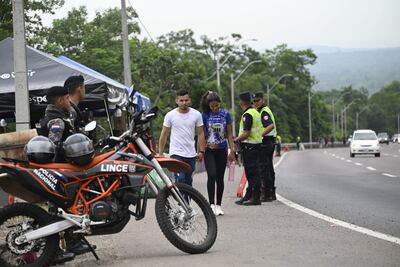 La Patrulla Caminera habilitó puestos fijos y equipos móviles para el Operativo Caacupé 2025.