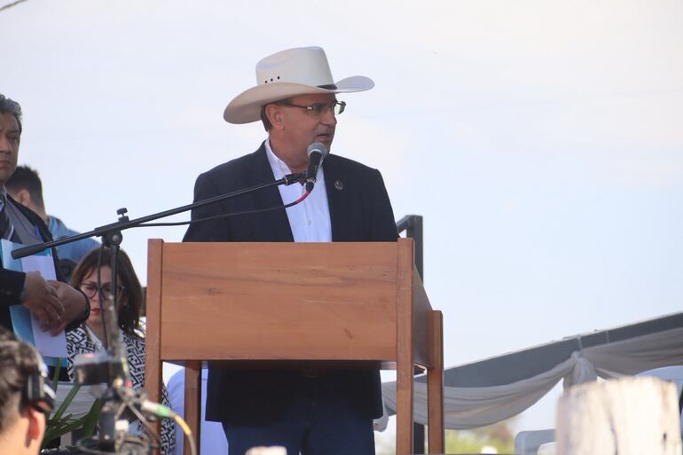 Dr. Egon Neufeld, titular de la Asociación Rodeo Trébol.