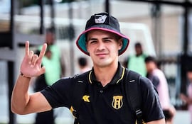 Luis Gilberto Martínez Soto (26 años), mediocampista de contención de Guaraní.