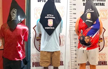 Los tres adolescentes de 15 años de edad de la Chacarita imputados por un asalto domiciliario en Ñemby.