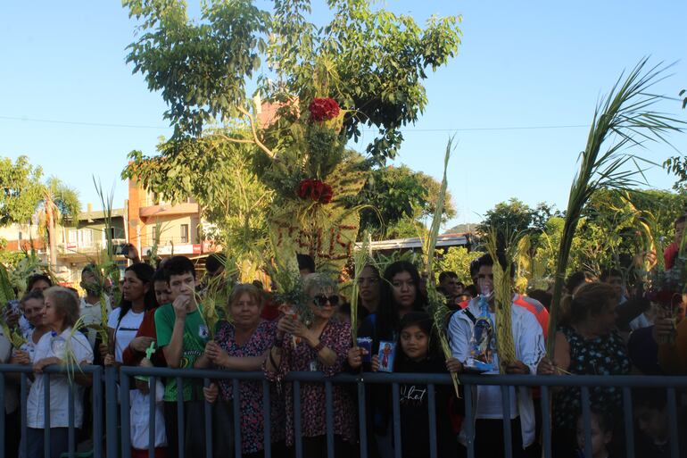 Se tuvo una importante participación de feligreses.