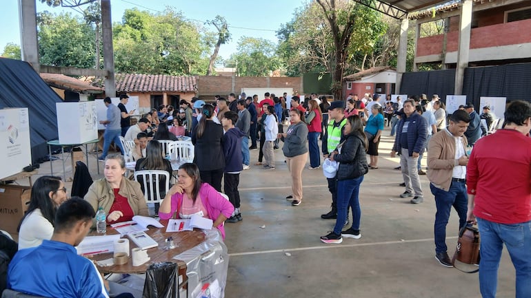 Policía y Fiscalía destacan elecciones sin incidentes en Guairá.