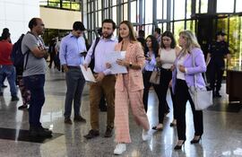 Soledad Núñez en la presentación de la iniciativa popular Chau Nepotismo, que tuvo 61.000 firmas.