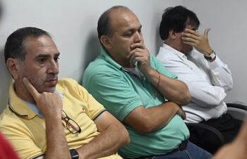 Exdirectivos de Cajubi, quienes deben resarcir un millonario monto por el desfalco.