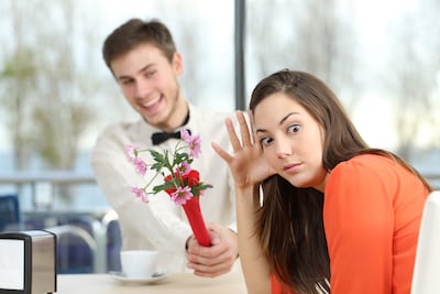 ¿Por qué los “hombres agradables” resultan poco atractivos para tantas mujeres?