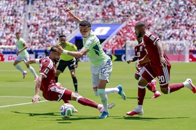 Maniobra ofensiva del suizo Rubén Vargas, durante el partido celebrado este sábado en San Francisco.