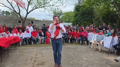 El vicepresidente de la República, Pedro Alliana, desplegó este fin de semana una intensa gira política por tres municipios de Ñeembucú administrados por el Partido Liberal Radical Auténtico (PLRA), con la intención de recuperar estos espacios para la Asociación Nacional Republicana (ANR) en las próximas elecciones municipales.