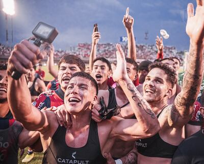 Momento de felicidad grabado por Matías Pérez, "el Daddy Yankee paraguayo" que no ocupa plaza de extranjero en Cerro Porteño.