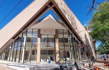 Después de 15 años, este octubre se realizará la inauguración del Auditorio Agustín Pío Barrios en la capital de Misiones, San Juan Bautista.