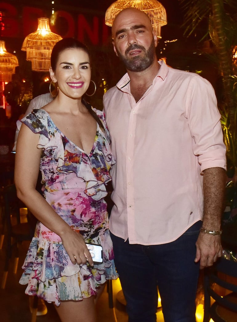 Amparo Velázquez y Silvio Ferrario.