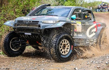 Joao Ferreira y Filipe Palmeiro dePortugal en el Toyota SVR (Foto de Miguel Reis/NurPhoto via Getty Images)
