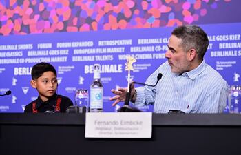 Bastian Escobar y Fernando Eimbcke en la 76 edición de la Berlinale