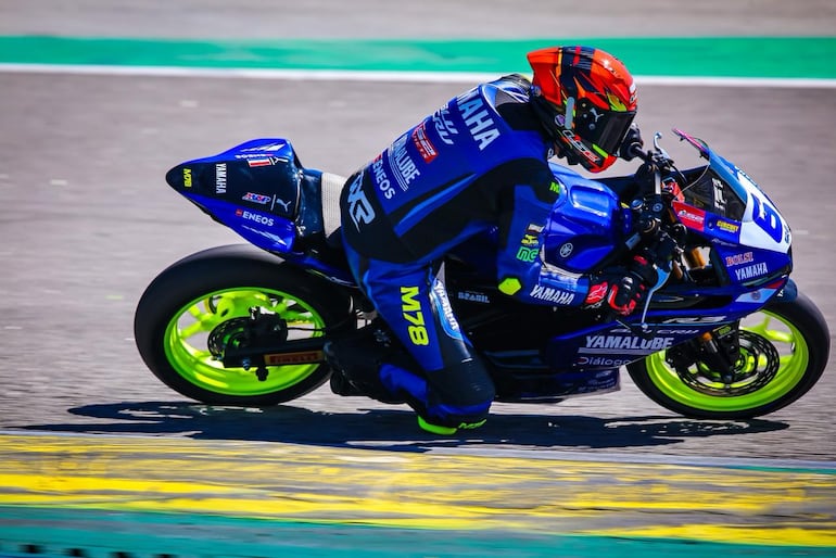 Hassen David (6) durante una de las carreras ayer en Interlagos.