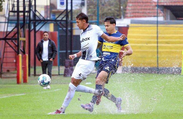 El 12 de Junio se estanca en el charco