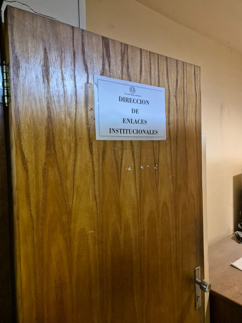 Oficina de la Dirección de Enlaces Institucionales de la Cámara de Diputados.