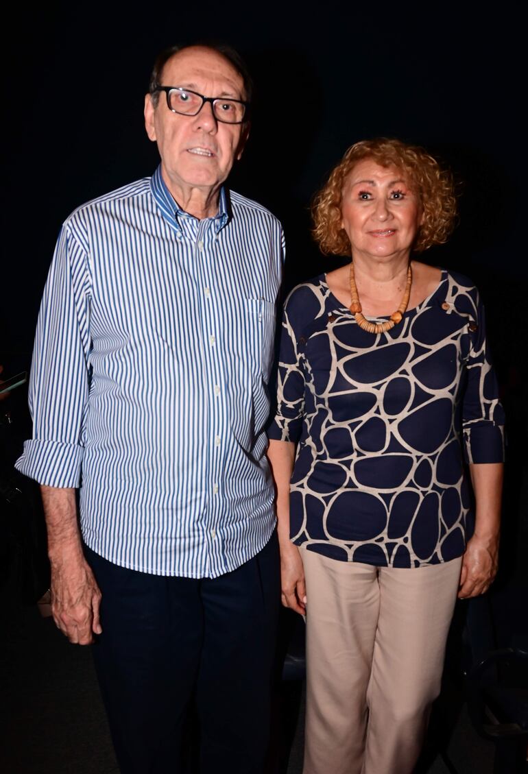 Jorge Bosch junto con Ramonita Gómez.