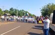El dirigente campesino Elvio Benítez de San Pedro, acompañando una manifestación en reclamo del remozamiento de la ruta PY08