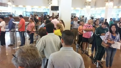 La cantidad de clientes aumentó en un 50% en la concurrencia a regularizar las deudas, tras el envío de la lista de morosos a Equifax (foto de Archivo).