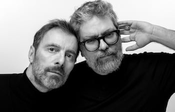 Kevin Johansen y Liniers.