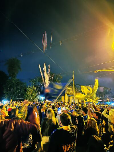 A diferencia de otros clubes, cuya grandeza se mide con títulos, al Sportivo Luqueño lo hace grande su gente.