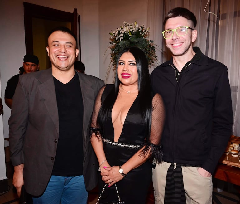 Manu Portillo, Mirta Vergara y Aldo Calabrese.