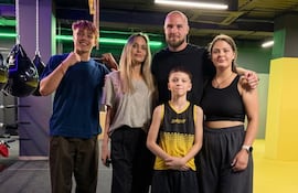 Angelina Jolie, estrella de cine y activista humanitaria, en el club de boxeo Spadkoyemets, en Járkov.