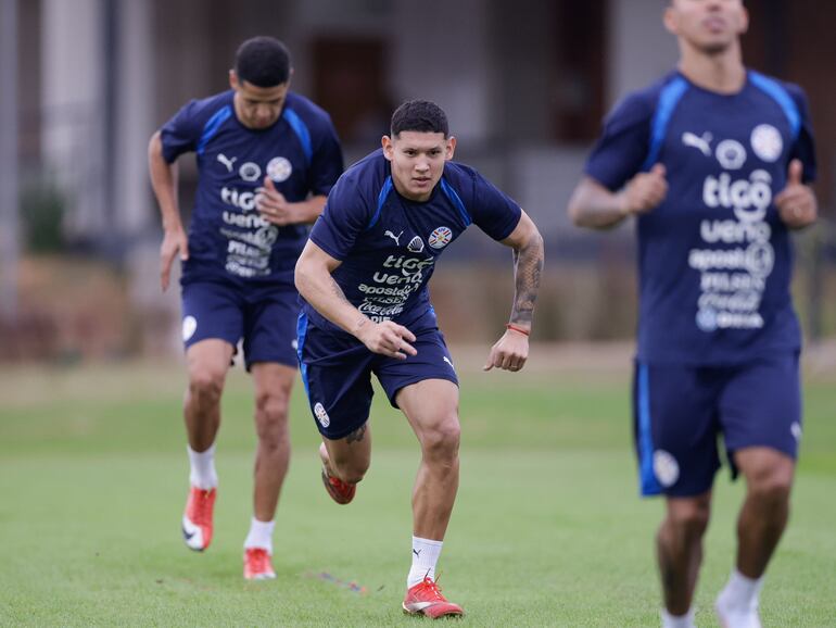 Juan José Cáceres (25) intensifica los entrenamientos en el Carde.
