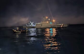 Un pescador de origen peruano de 61 años ha sido rescatado por la Marina de Perú después de sobrevivir más de 90 días a la deriva en el mar. Napa fue rescatado por la embarcación ecuatoriana "Don F" y la patrullera Marítima B.A.P. "Río Piura", esta última brindó atención médica inmediata.