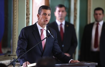 Santiago Peña, presidente de la república.