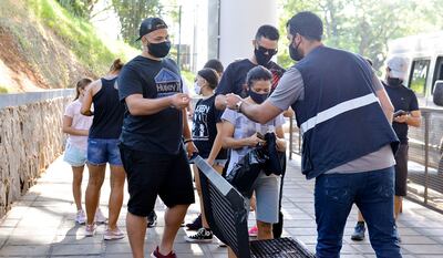 Pese a la reapertura del Puente de la Amistad, frontera con Brasil, los casos de covid-19 siguen bajando en Alto Paraná.