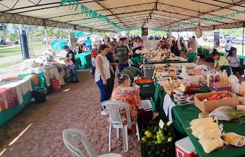 Feria de la Agricultura Familiar “Semana Santa Ra’arõvo”, en la Costanera.