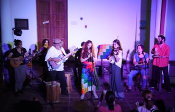 El grupo La Tocatta se presentará esta noche en la Manzana de la Rivera.