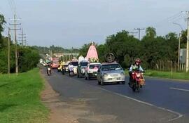 La sagrada imagen de la protectora espiritual de la localidad de Villeta, la Virgen del Rosario, recorrió las diferentes compañías.